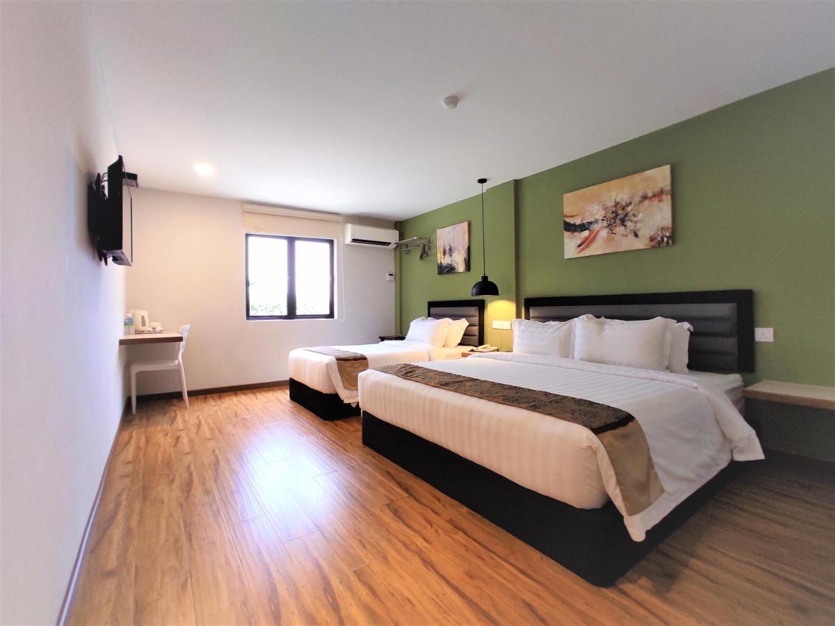 Apple Suites Hotel Sitiawan Exteriör bild
