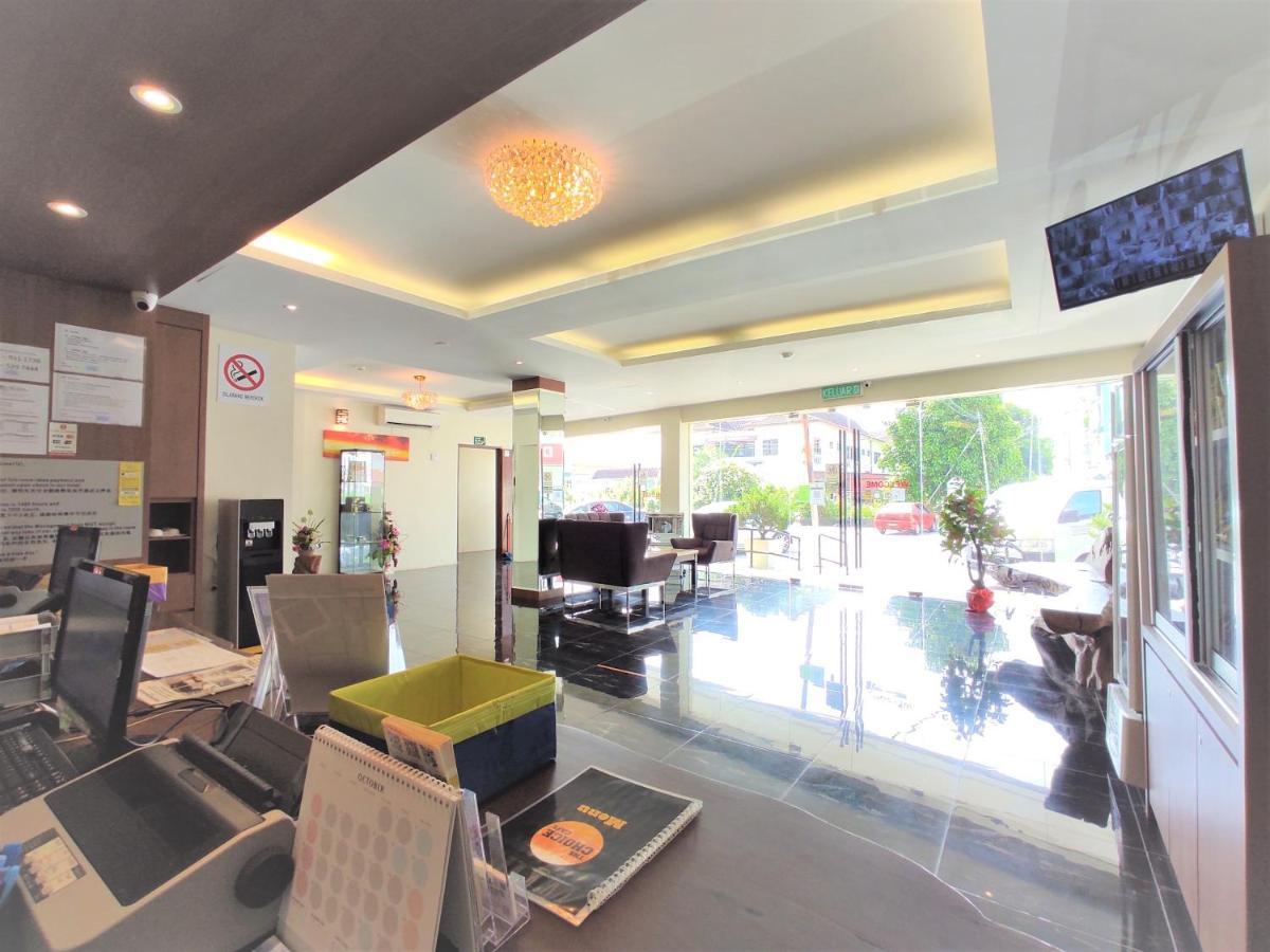 Apple Suites Hotel Sitiawan Exteriör bild