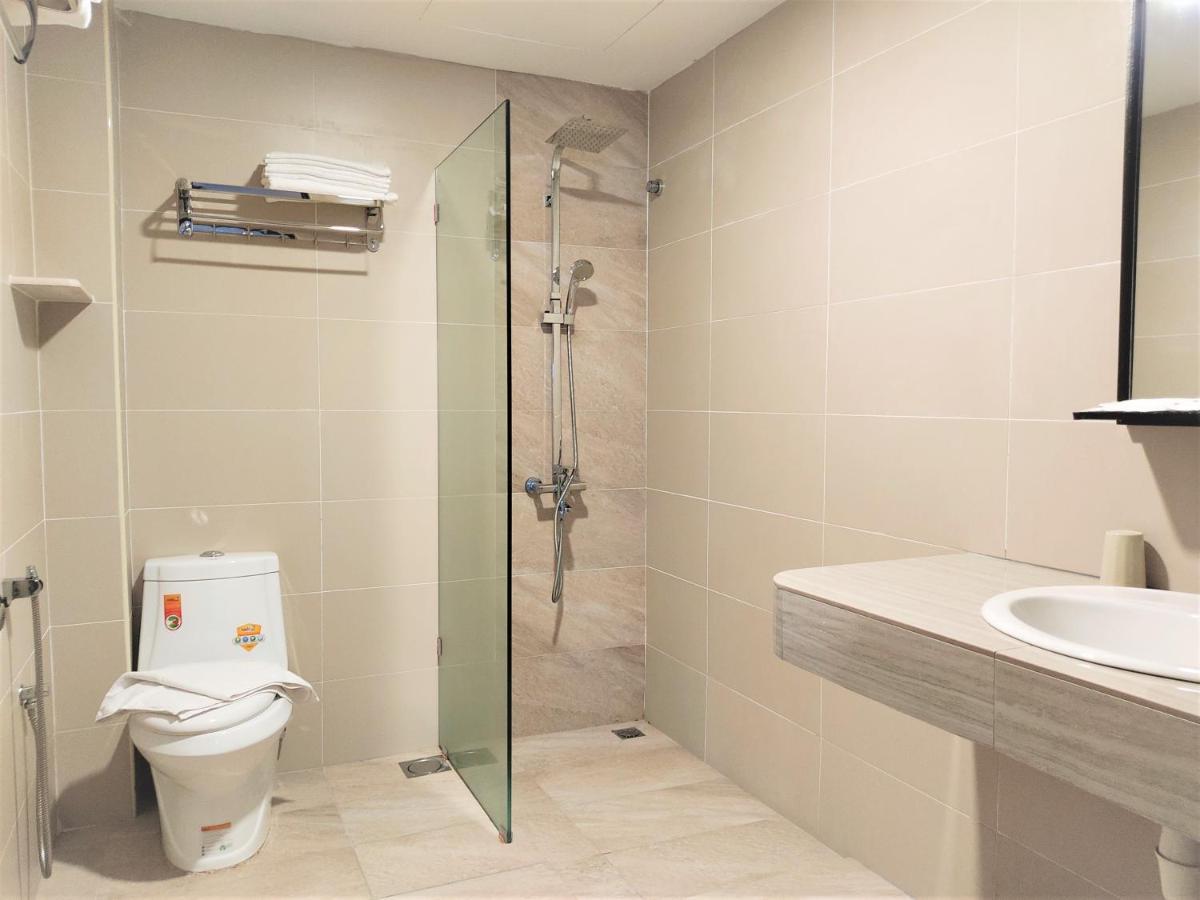 Apple Suites Hotel Sitiawan Exteriör bild