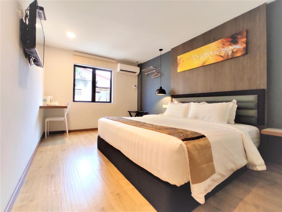 Apple Suites Hotel Sitiawan Exteriör bild