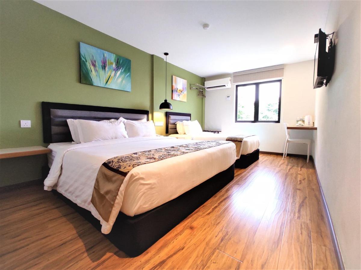 Apple Suites Hotel Sitiawan Exteriör bild